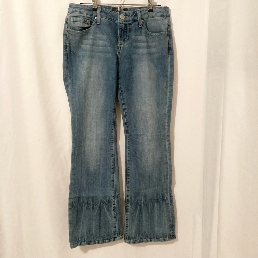 Seven7 Flare Jeans 29